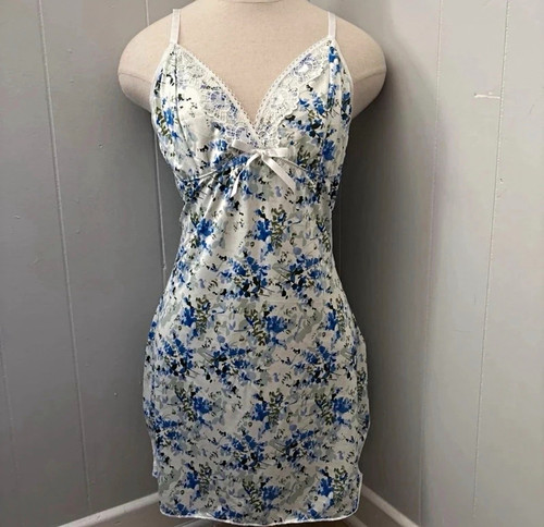 Women white blue floral - women's, white/blue